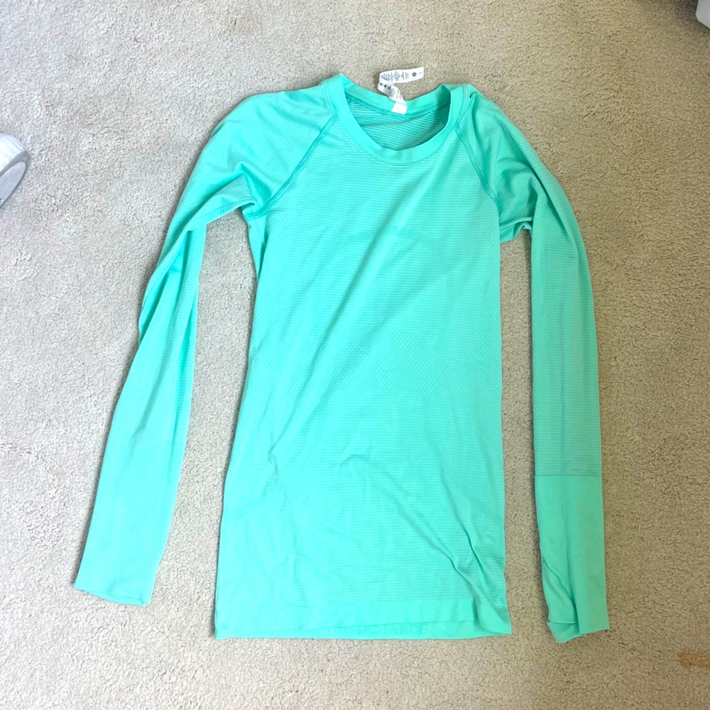Lululemon long sleeve top